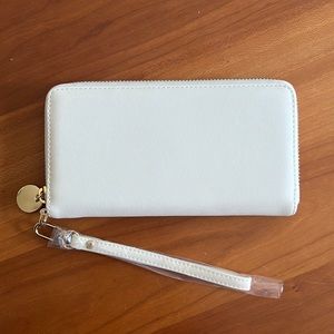 Mark & Graham Fillmore Vegan Leather Wallet Wristlet